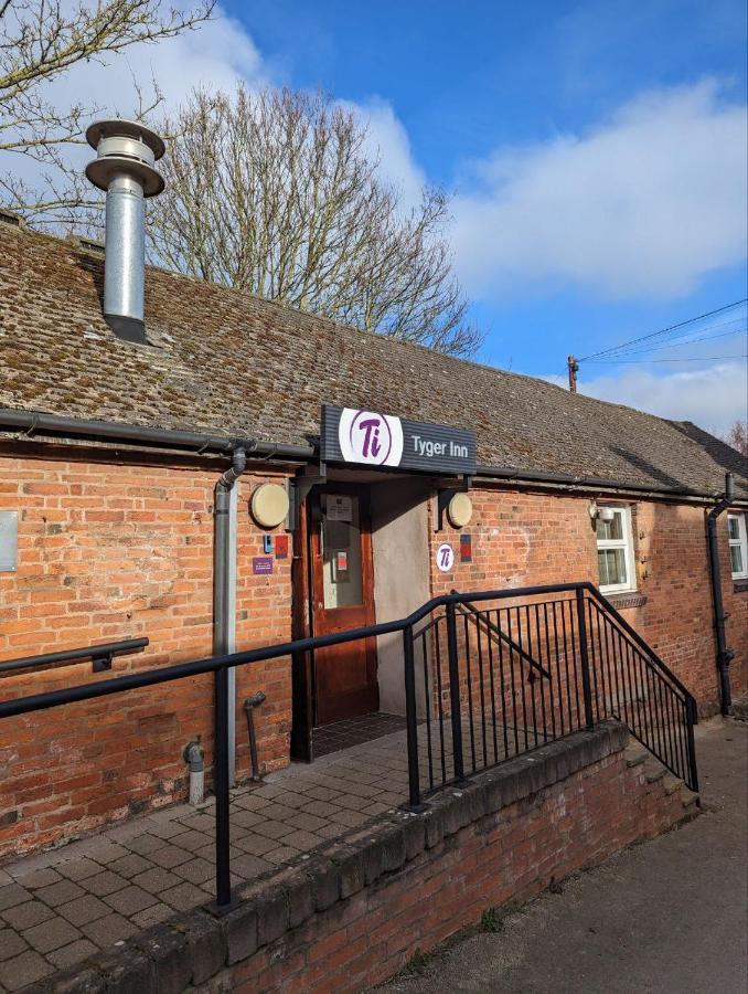 Hotel Oyo Tyger Inn, Derby