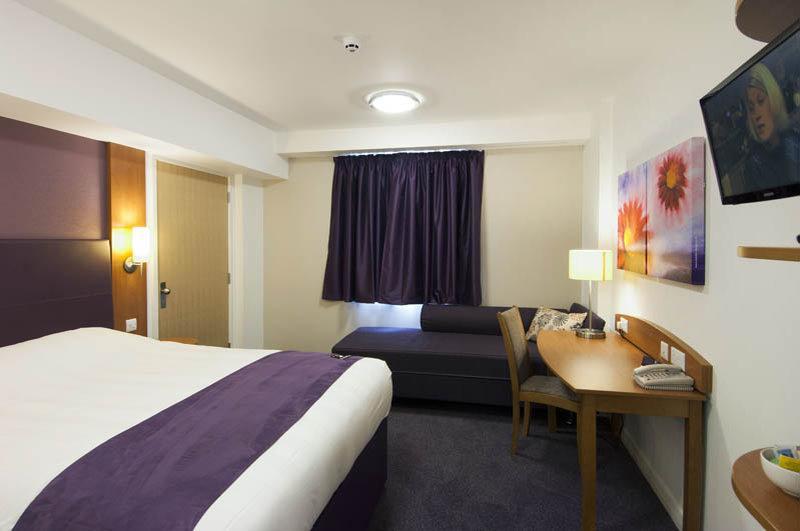 Oyo Tyger Inn, 3* Derby